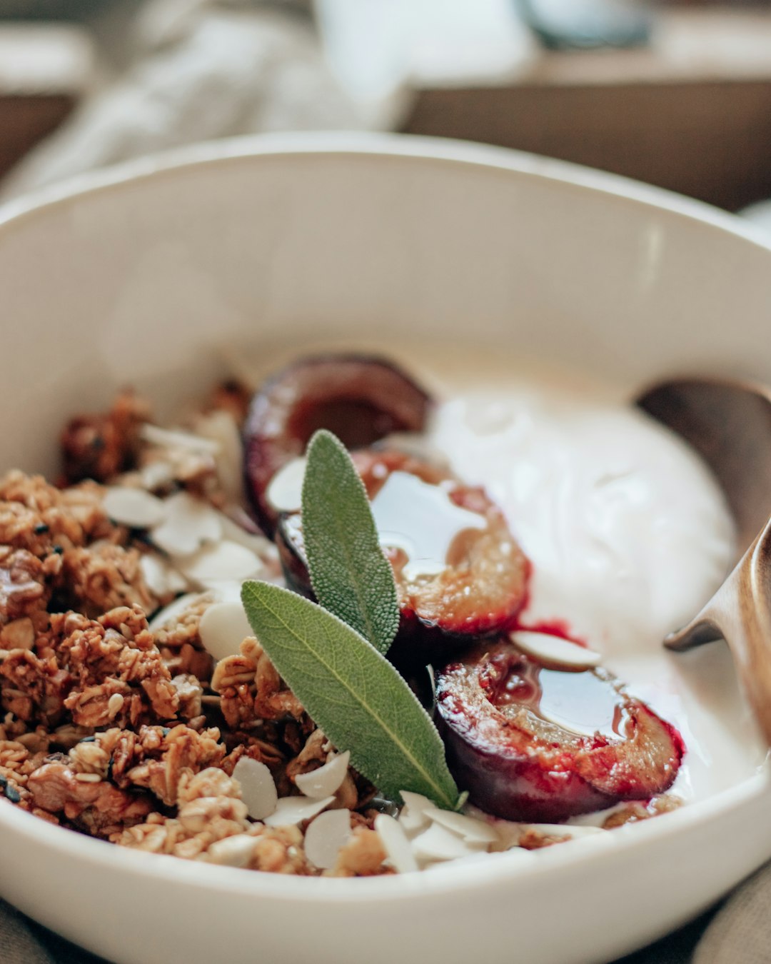 Porridge with baked Plums